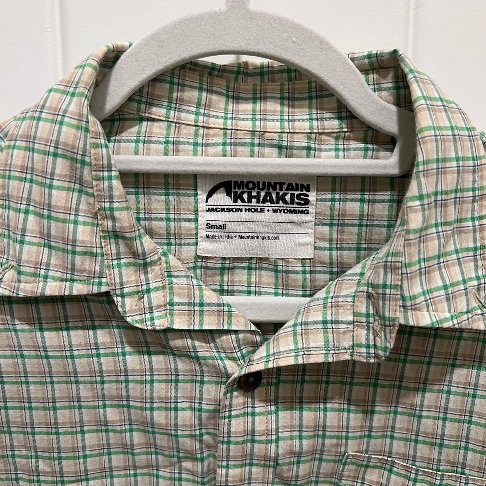 Mountain Khakis men’s button down shirt